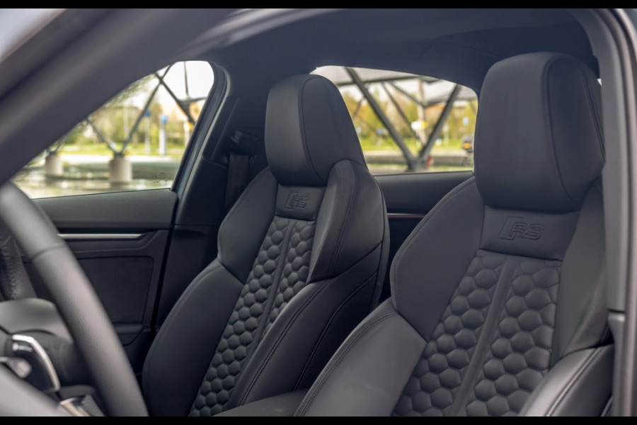 Audi RS3 2.5 TFSI Quattro Limousine MTM465/Pano/RS-Zetels/RS-Diff/B&O/HUD