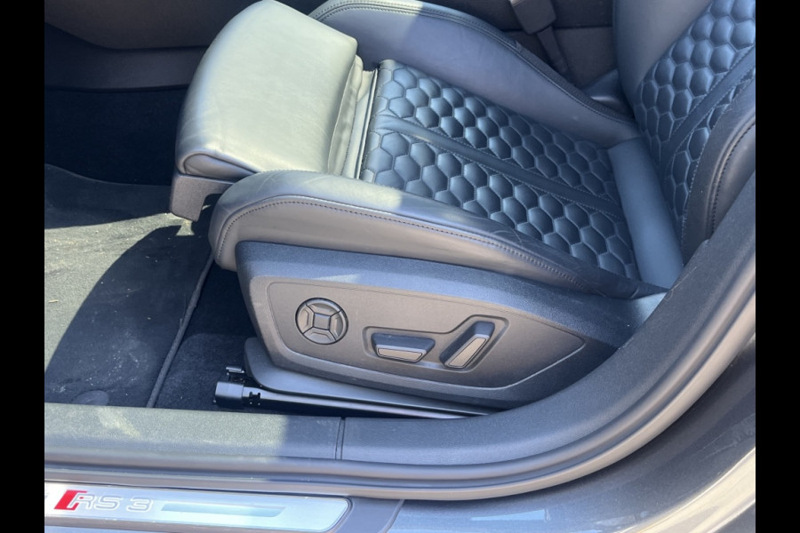 Audi RS3 2.5 TFSI Quattro Limousine MTM465/Pano/RS-Zetels/RS-Diff/B&O/HUD