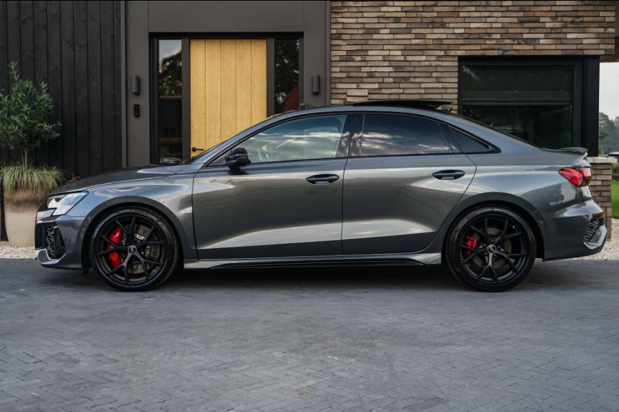 Audi RS3 2.5 TFSI Quattro Limousine MTM465/Pano/RS-Zetels/RS-Diff/B&O/HUD