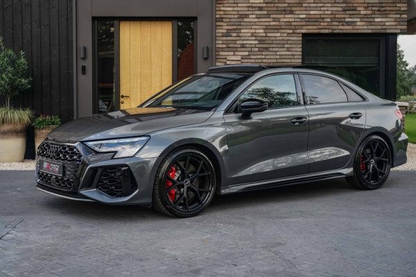 Audi RS3 2.5 TFSI Quattro Limousine MTM465/Pano/RS-Zetels/RS-Diff/B&O/HUD