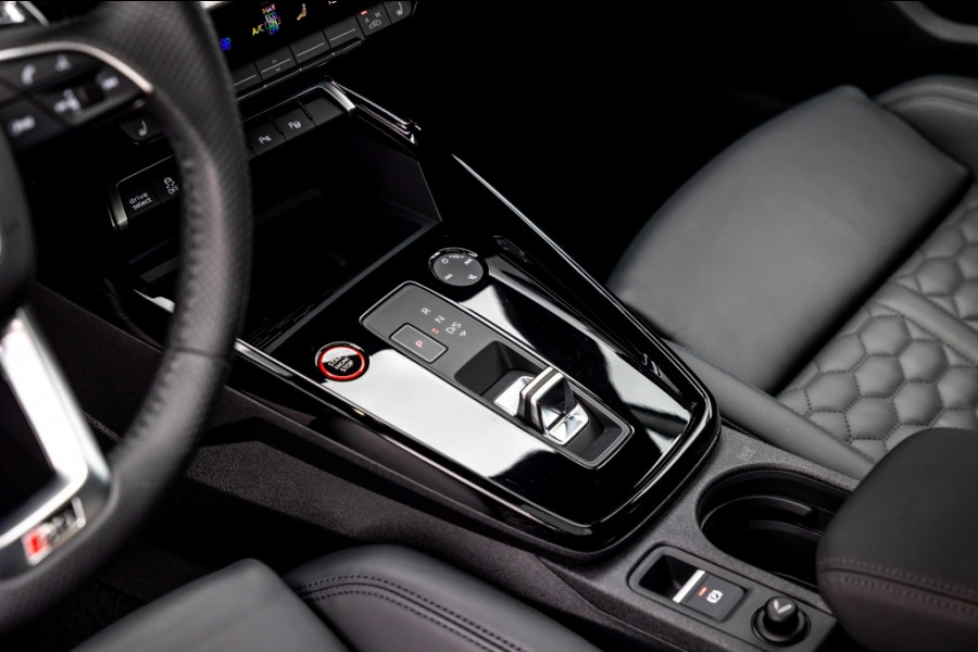 Audi RS3 2.5 TFSI Quattro Limousine MTM465/Pano/RS-Zetels/RS-Diff/B&O/HUD