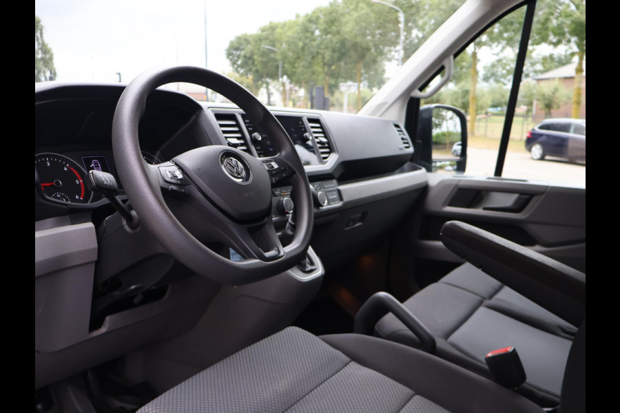 Volkswagen Crafter 35 2.0 TDI 177 PK 4MOTION 4X4 DSG L3H3 + 3000 KG TH | LED | MASSAGE | STANDKACHEL