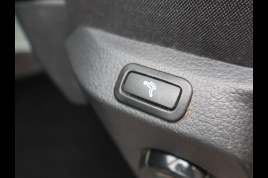 Volkswagen Crafter 35 2.0 TDI 177 PK 4MOTION 4X4 DSG L3H3 + 3000 KG TH | LED | MASSAGE | STANDKACHEL