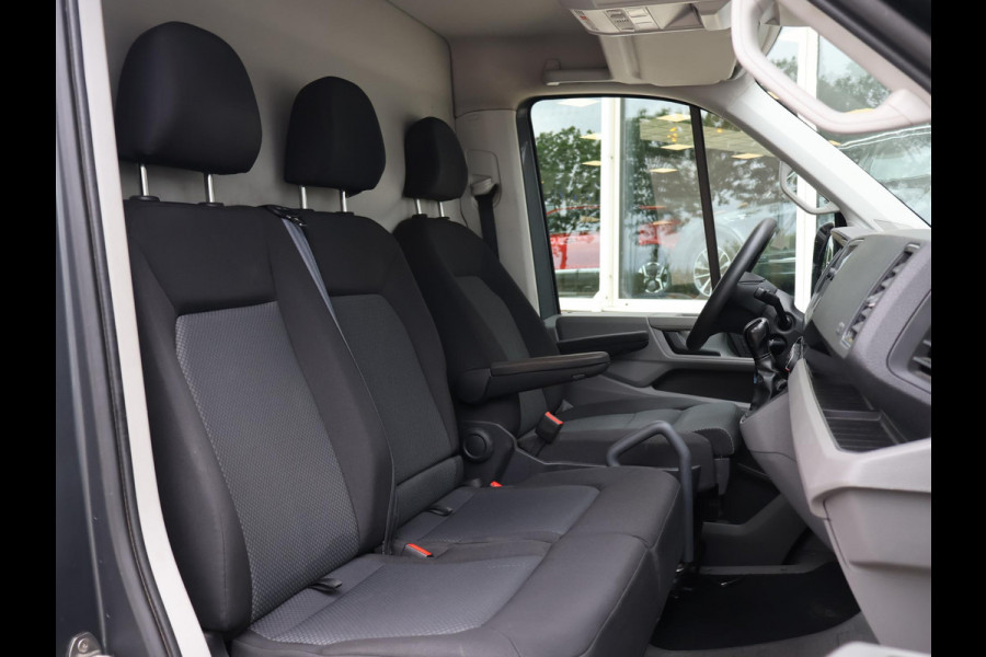 Volkswagen Crafter 35 2.0 TDI 177 PK 4MOTION 4X4 DSG L3H3 + 3000 KG TH | LED | MASSAGE | STANDKACHEL