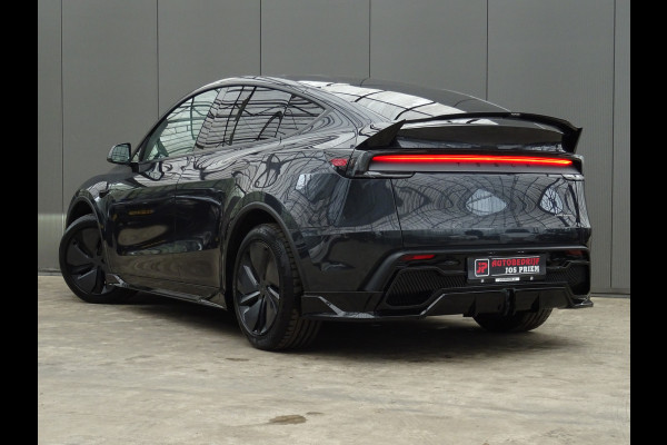 Tesla Model Y Premium Long Range RWD 78.1 kWh * EYE-CATCHER !!