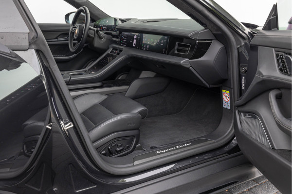 Porsche Taycan Turbo 680pk 93 kWh Keramisch Sport-Design Pano Carbon Burmester