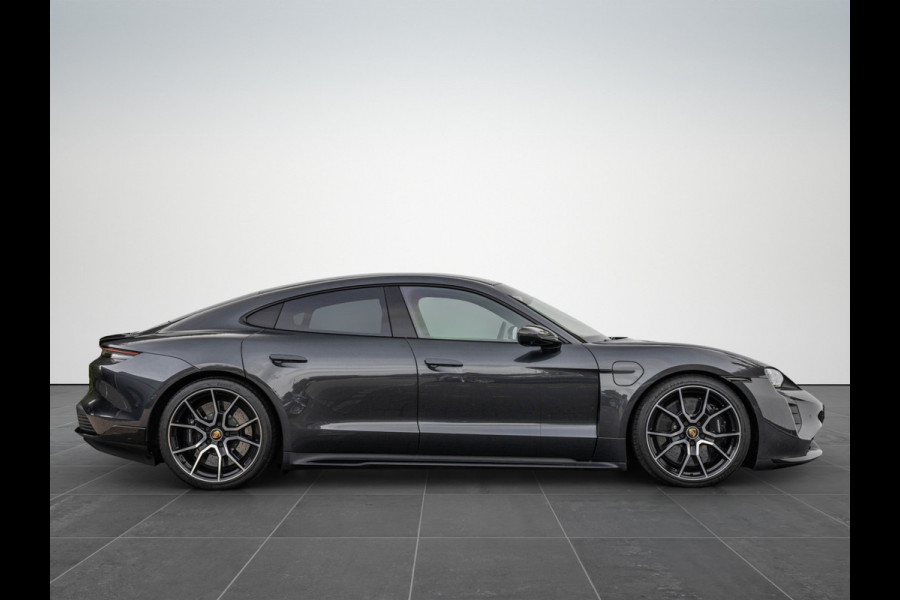 Porsche Taycan Turbo 680pk 93 kWh Keramisch Sport-Design Pano Carbon Burmester