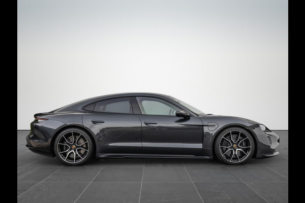 Porsche Taycan Turbo 680pk 93 kWh Keramisch Sport-Design Pano Carbon Burmester