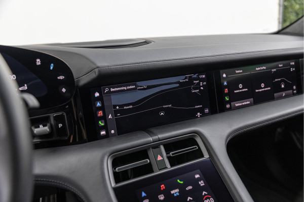 Porsche Taycan Turbo 680pk 93 kWh Keramisch Sport-Design Pano Carbon Burmester