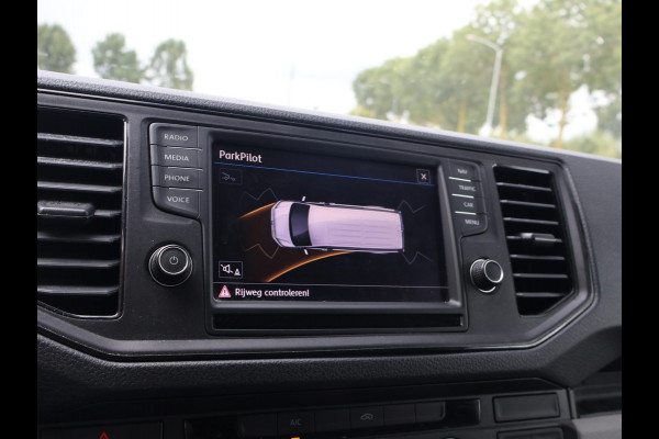 Volkswagen Crafter 35 2.0 TDI 140 PK DSG L4H3 + 3000 KG TREKHAAK | CAMERA | CARPLAY | NAVIGATIE