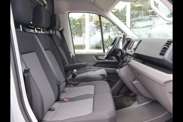 Volkswagen Crafter 35 2.0 TDI 140 PK DSG L4H3 + 3000 KG TREKHAAK | CAMERA | CARPLAY | NAVIGATIE