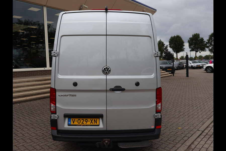 Volkswagen Crafter 35 2.0 TDI 140 PK DSG L4H3 + 3000 KG TREKHAAK | CAMERA | CARPLAY | NAVIGATIE