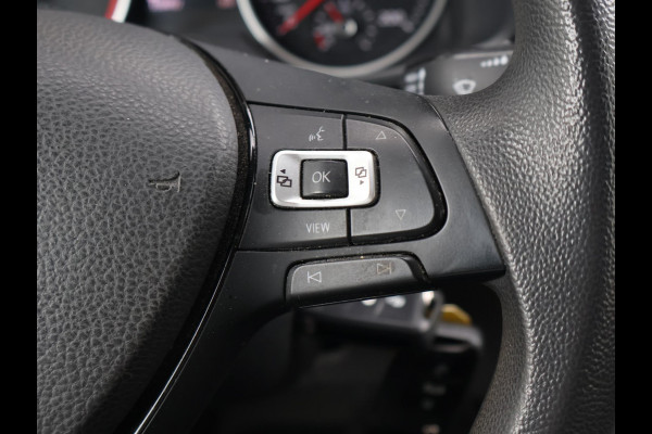 Volkswagen Crafter 35 2.0 TDI 140 PK DSG L4H3 + 3000 KG TREKHAAK | CAMERA | CARPLAY | NAVIGATIE