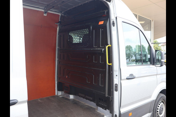 Volkswagen Crafter 35 2.0 TDI 140 PK DSG L4H3 + 3000 KG TREKHAAK | CAMERA | CARPLAY | NAVIGATIE