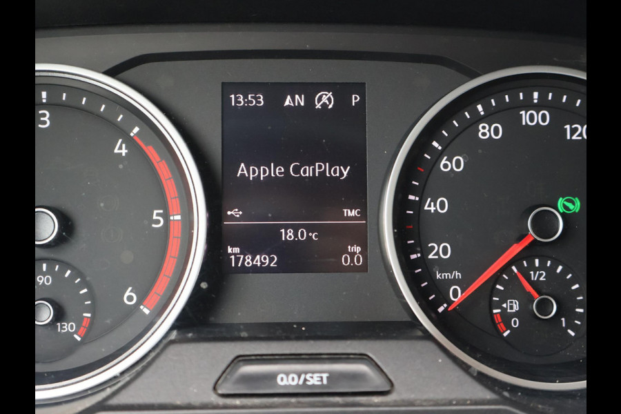 Volkswagen Crafter 35 2.0 TDI 140 PK DSG L4H3 + 3000 KG TREKHAAK | CAMERA | CARPLAY | NAVIGATIE