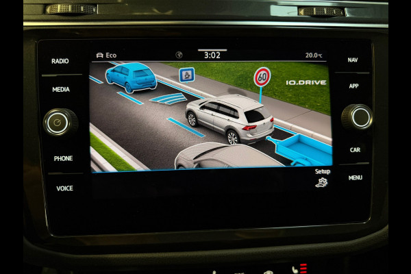 Volkswagen Tiguan 2.0 TSI 4Motion 3X R-LINE |PANO|IQ LIGHTS|ACC|LANE ASSIST|CARPLAY|TREKHAAK|SFEERVERLICHTING|DEALER ONDERHOUDEN|