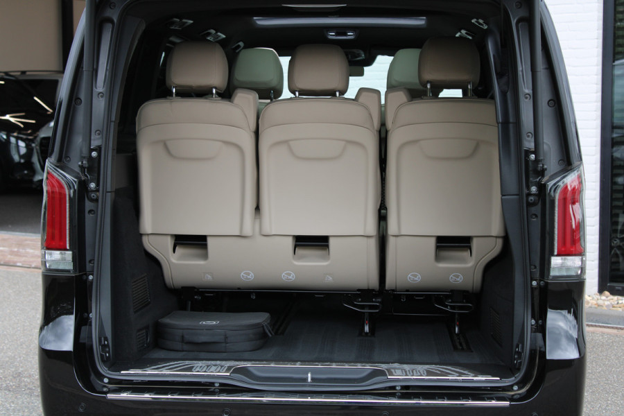 Mercedes-Benz Eqv 300 L2 / AMG / Panorama / Elec Stoelen / 7-Persoons / Burmester / Vol Opties / NIEUWSTAAT
