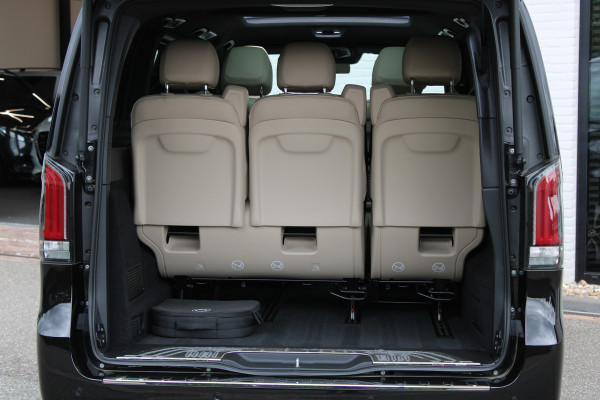 Mercedes-Benz Eqv 300 L2 / AMG / Panorama / Elec Stoelen / 7-Persoons / Burmester / Vol Opties / NIEUWSTAAT