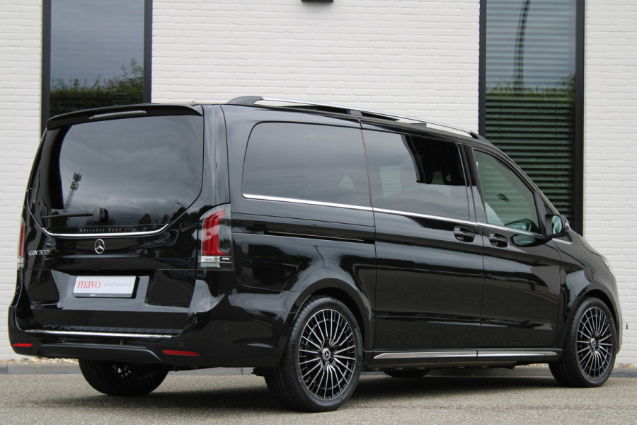 Mercedes-Benz Eqv 300 L2 / AMG / Panorama / Elec Stoelen / 7-Persoons / Burmester / Vol Opties / NIEUWSTAAT