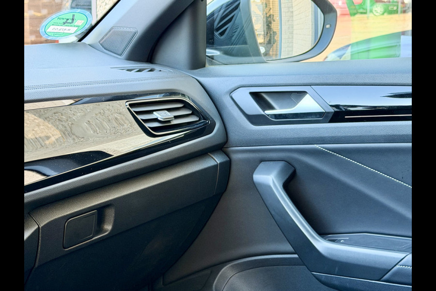 Volkswagen T-Roc 1.5 TSI R-Line Business+ Adaptive Cruise | Schuifdak | Camera | IQ LED