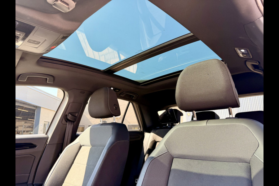 Volkswagen T-Roc 1.5 TSI R-Line Business+ Adaptive Cruise | Schuifdak | Camera | IQ LED