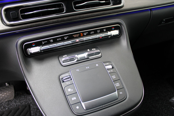 Mercedes-Benz V-Klasse 300d / XXL / 4-matic / DC / 2x Elec Schuifdeur / 360 Camera / Vol Opties / NIEUWSTAAT