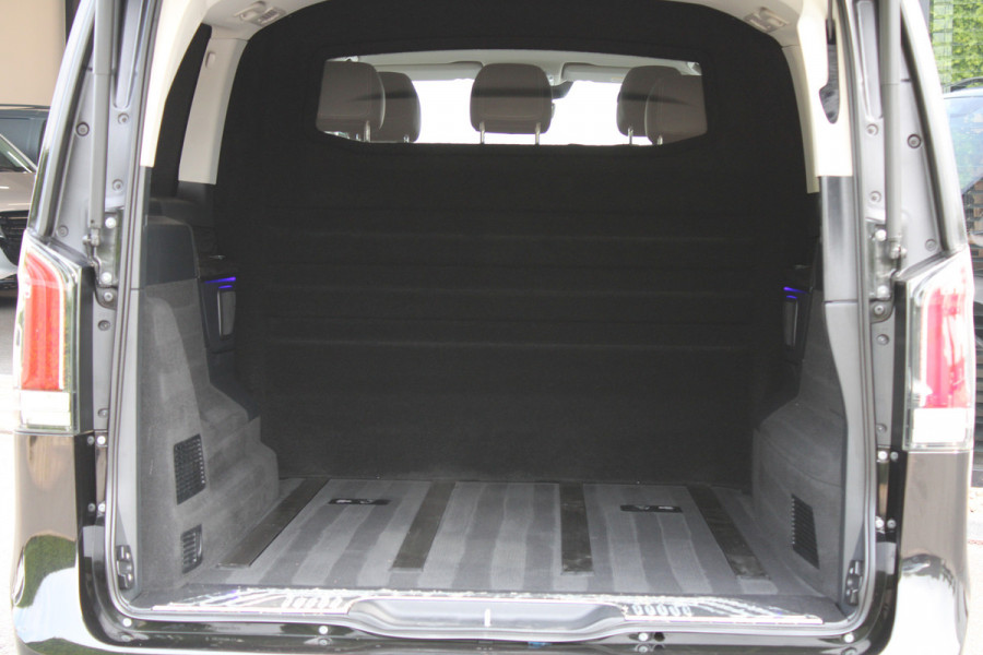 Mercedes-Benz V-Klasse 300d / XXL / 4-matic / DC / 2x Elec Schuifdeur / 360 Camera / Vol Opties / NIEUWSTAAT