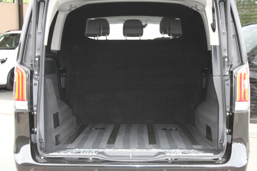 Mercedes-Benz V-Klasse 300d / XXL / 4-matic / DC / 2x Elec Schuifdeur / 360 Camera / Vol Opties / NIEUWSTAAT