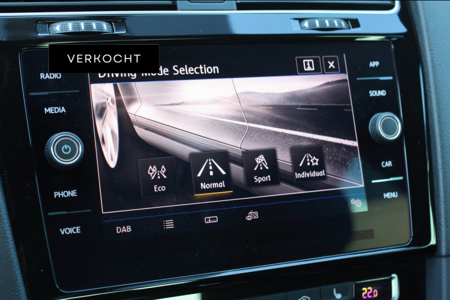 Volkswagen Golf 1.5 TSI DSG 3X R-Line *Led*Camera*Virtual*ACC
