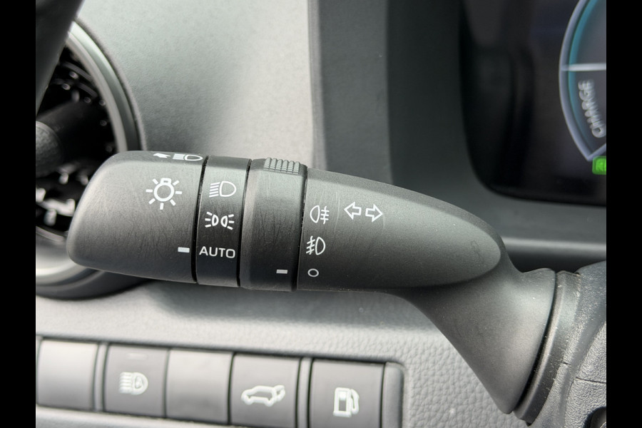 Toyota C-HR 2.0 Hybrid 200(GEEN plug-in) Executive | Head-up | JBL | 10 jr GARANTIE | Rijklaar!!