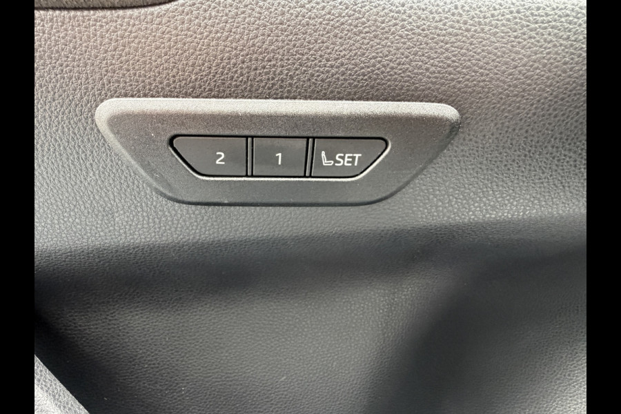 Toyota C-HR 2.0 Hybrid 200(GEEN plug-in) Executive | Head-up | JBL | 10 jr GARANTIE | Rijklaar!!