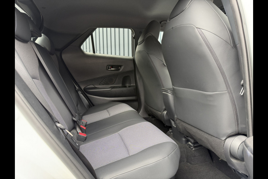 Toyota C-HR 2.0 Hybrid 200(GEEN plug-in) Executive | Head-up | JBL | 10 jr GARANTIE | Rijklaar!!
