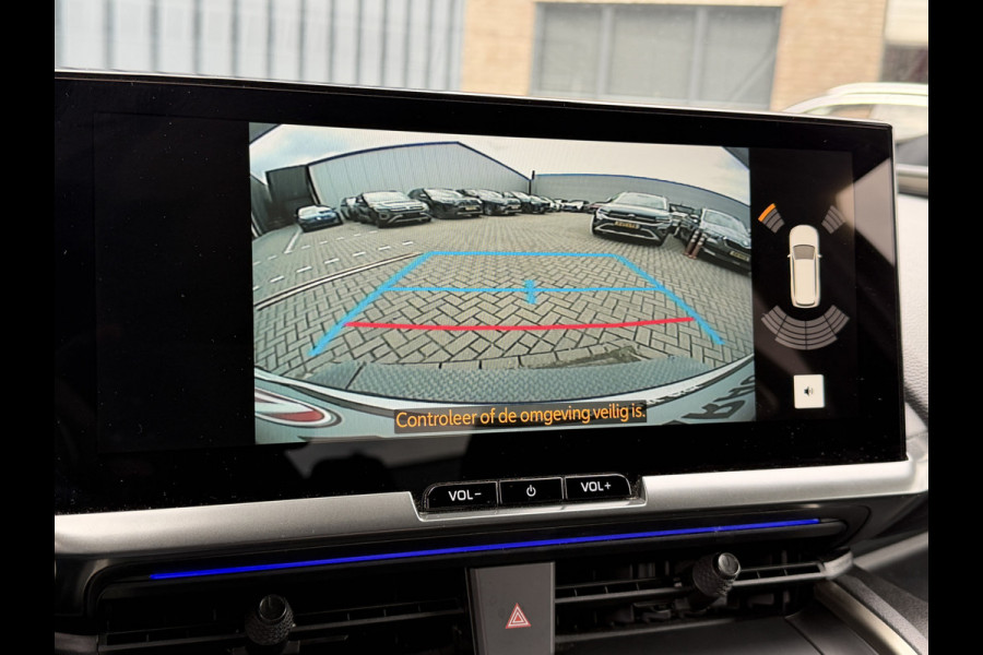 Toyota C-HR 2.0 Hybrid 200(GEEN plug-in) Executive | Head-up | JBL | 10 jr GARANTIE | Rijklaar!!