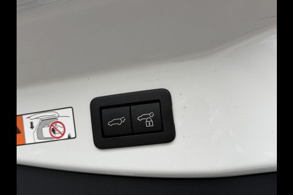 Toyota C-HR 2.0 Hybrid 200(GEEN plug-in) Executive | Head-up | JBL | 10 jr GARANTIE | Rijklaar!!