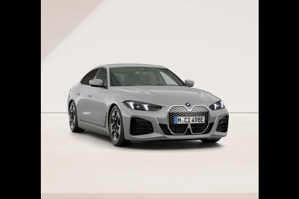BMW i4 eDrive40 - M-Sport - Head-up - Memoryzetels - Hifi - Parking Assistant Plus