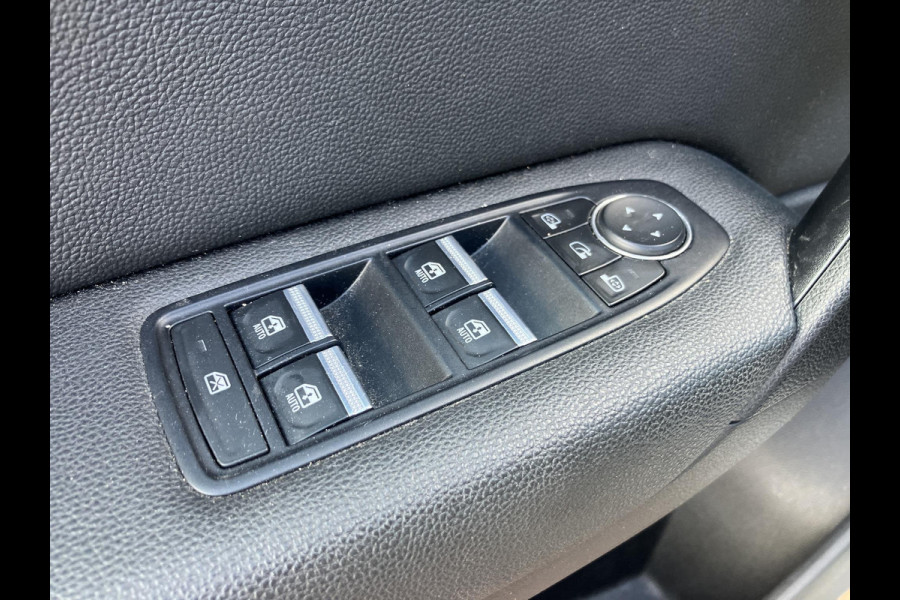 Renault Captur 1.6 E-Tech Plug-in Hybrid 160 Intens | Camera | 12 MND Garantie