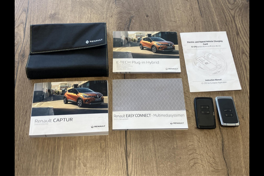 Renault Captur 1.6 E-Tech Plug-in Hybrid 160 Intens | Camera | 12 MND Garantie