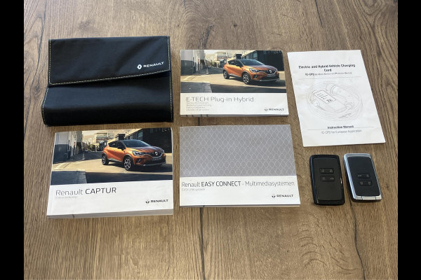 Renault Captur 1.6 E-Tech Plug-in Hybrid 160 Intens | Camera | 12 MND Garantie