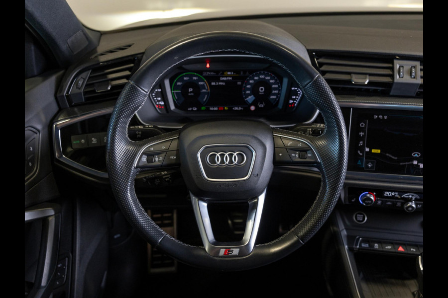 Audi Q3 Sportback 45 TFSI e S Edition SoH 94,6% 267pk / Dodehoek detectie / Achteruitrijcamera / Memory / Stoelverwarming / keyless / Apple carplay