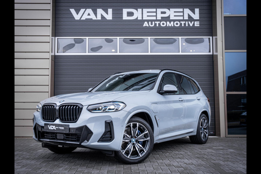 BMW X3 xDrive30e High Executive - M-Sport l Pano l Kuipst. l HUD l Laser l h/kardon