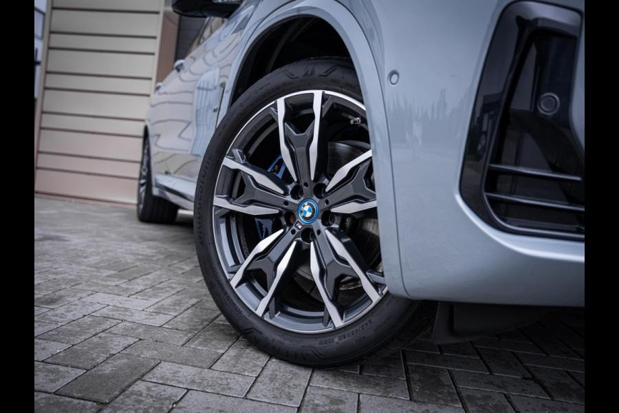 BMW X3 xDrive30e High Executive - M-Sport l Pano l Kuipst. l HUD l Laser l h/kardon