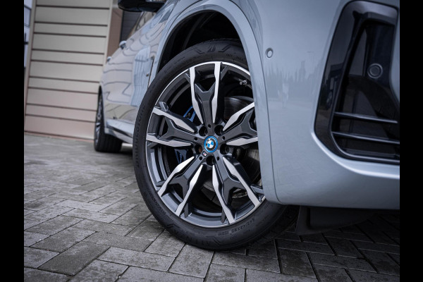 BMW X3 xDrive30e High Executive - M-Sport l Pano l Kuipst. l HUD l Laser l h/kardon