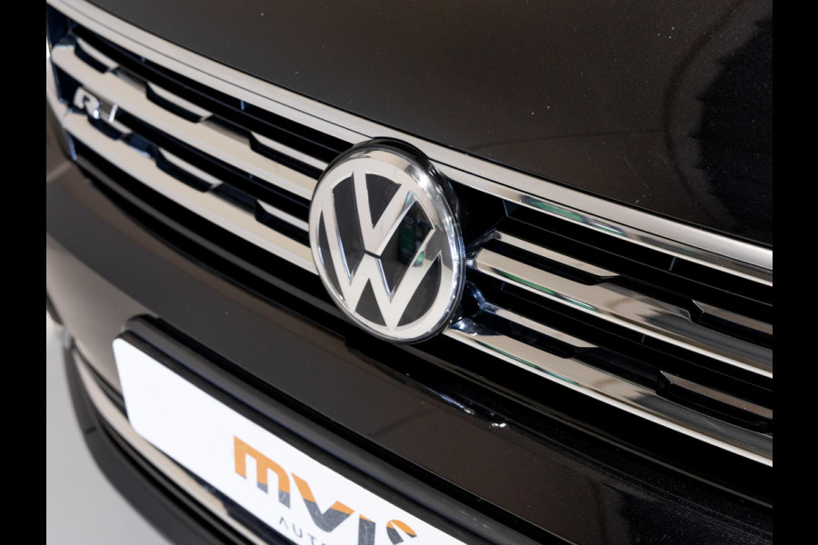 Volkswagen Tiguan 1.4 TSI 4Motion R-Line / 150pk / NL Auto / Panorama dak / Trekhaak / Rondomzicht camera / Leder /