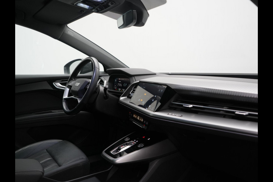 Audi Q4 e-tron 40 Advanced edition 77 kWh 204pk Dealer O.H. | Panodak | Adaptive Cruise | Camera | Apple Carplay | Navigatie | DAB | Virtual Cockpit | 19"L.M | Draadloze Telefoonlader |