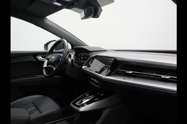 Audi Q4 e-tron 40 Advanced edition 77 kWh 204pk Dealer O.H. | Panodak | Adaptive Cruise | Camera | Apple Carplay | Navigatie | DAB | Virtual Cockpit | 19"L.M | Draadloze Telefoonlader |