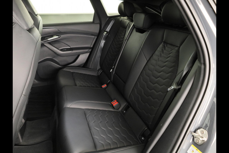 Audi A6 Avant e-tron S edition performance 100 kWh 367pk | Luchtvering | Servo sluiting portieren | Lederen sportstoelen | Elektrisch verstelbare voorstoelen | 21 inch lichtmetalen velgen
