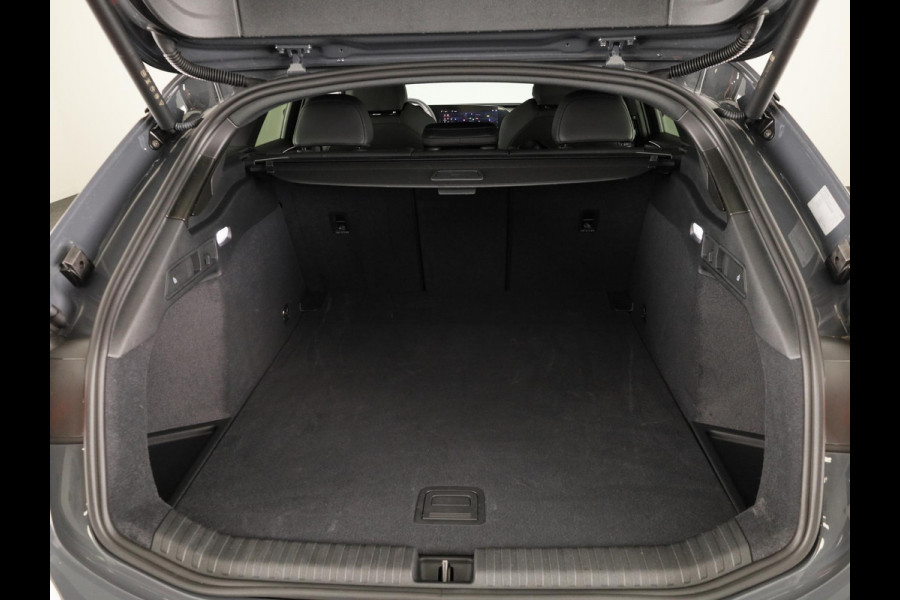 Audi A6 Avant e-tron S edition performance 100 kWh 367pk | Luchtvering | Servo sluiting portieren | Lederen sportstoelen | Elektrisch verstelbare voorstoelen | 21 inch lichtmetalen velgen