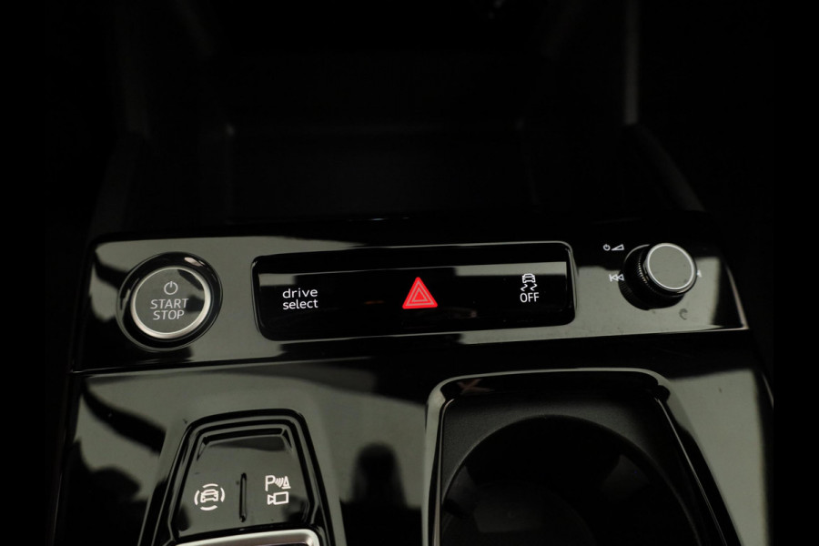 Audi A6 Avant e-tron S edition performance 100 kWh 367pk | Luchtvering | Servo sluiting portieren | Lederen sportstoelen | Elektrisch verstelbare voorstoelen | 21 inch lichtmetalen velgen