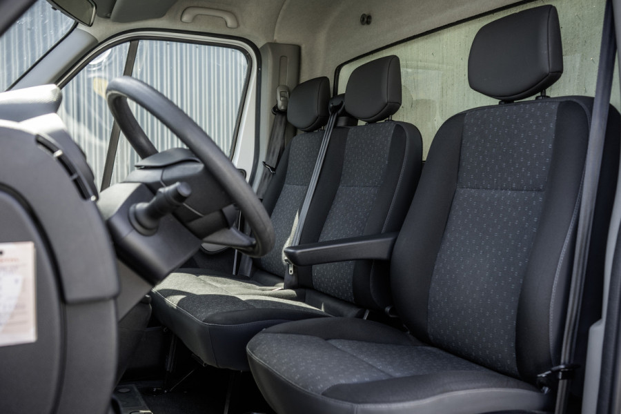 Opel Movano **2.3 CDTI BiTurbo Bakwagen met laadklep | Euro 6 | 146 PK | Cruise | Climate | Navigatie**