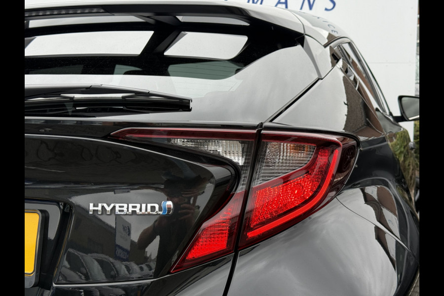Toyota C-HR 1.8 Hybrid Dynamic | CarPlay | ACC | Camera | Keyless | 18 inch